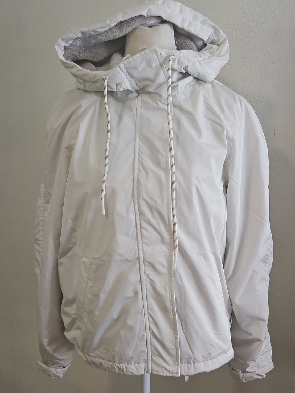 Avalanche Outdoor Supply Company Water Resistant Jacket M NWT